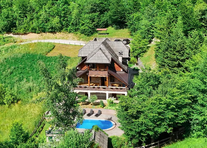 Dom wakacyjny Krupac - Bara